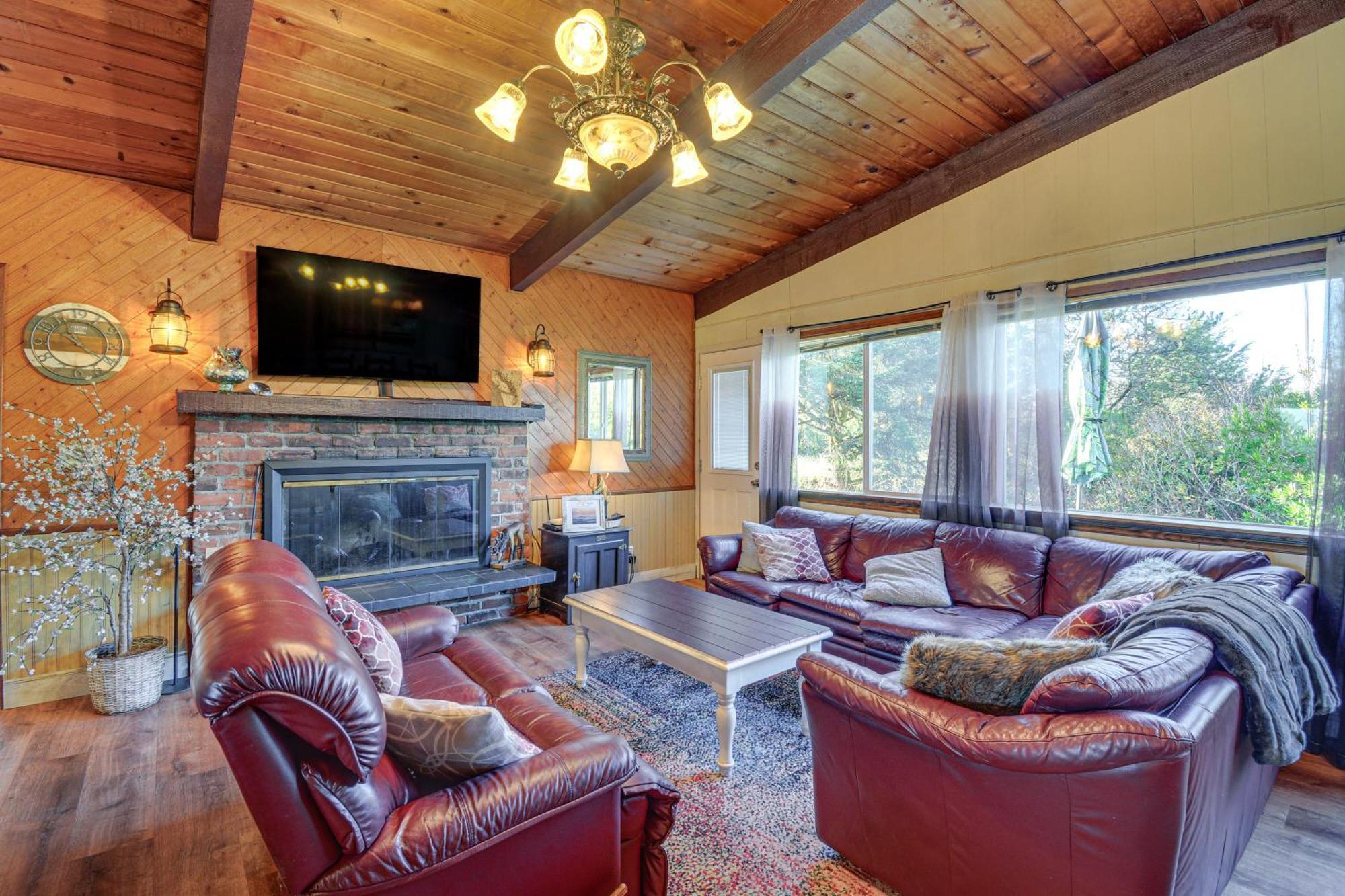 Pet-Friendly Washington Retreat With Hot Tub And Deck! Villa Ocean Shores Exterior photo