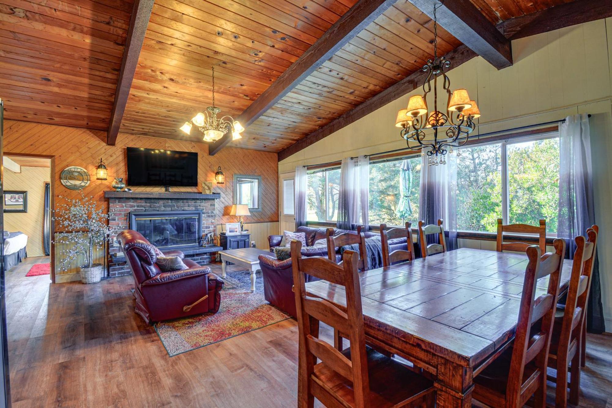 Pet-Friendly Washington Retreat With Hot Tub And Deck! Villa Ocean Shores Exterior photo