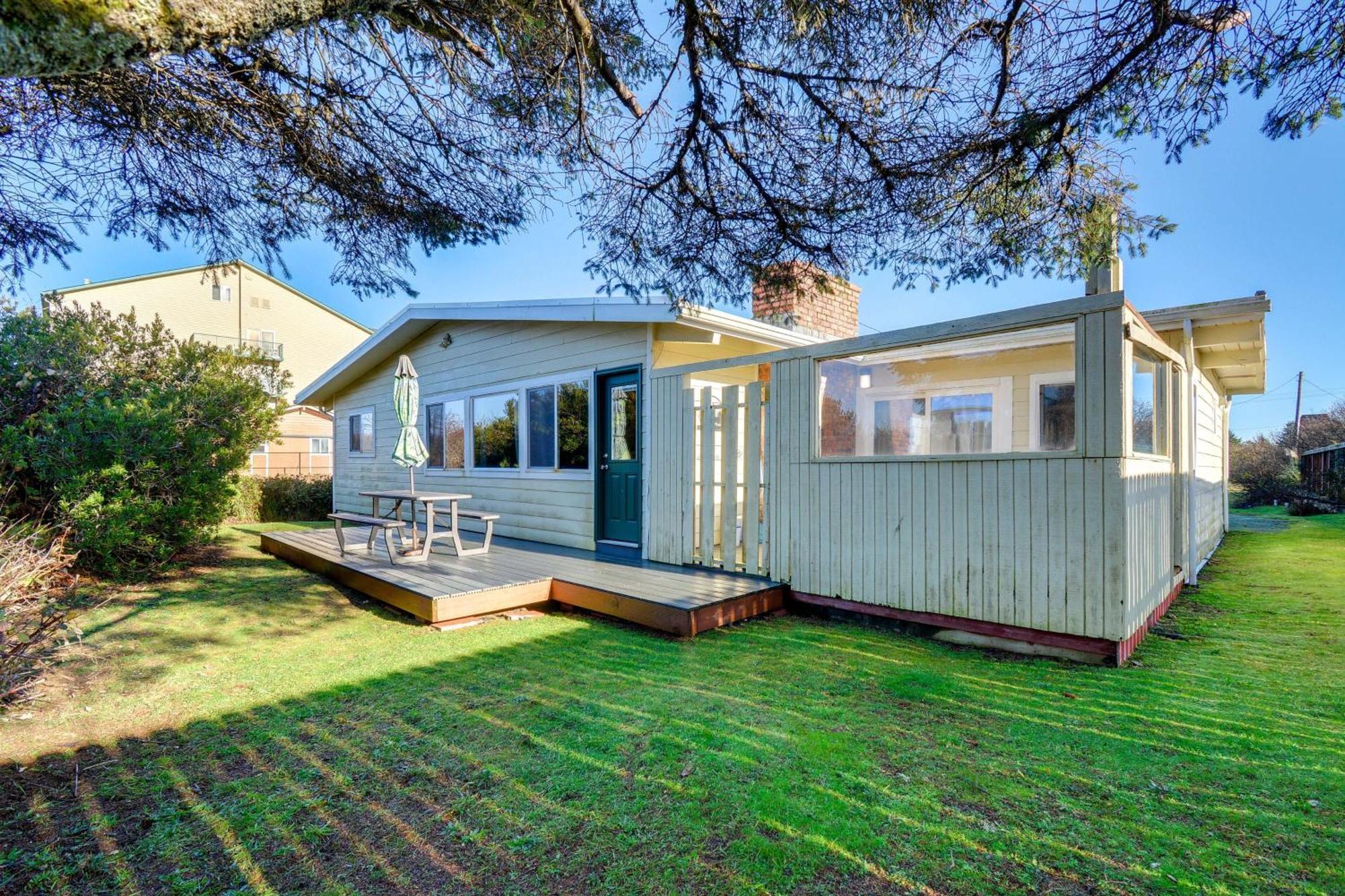 Pet-Friendly Washington Retreat With Hot Tub And Deck! Villa Ocean Shores Exterior photo
